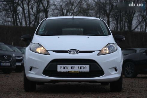 Ford Fiesta 2010 - фото 4