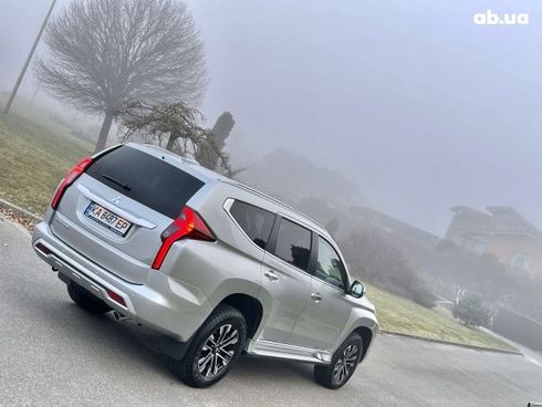 Mitsubishi Pajero 2021 - фото 6