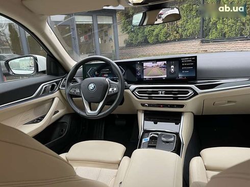 BMW i4 2023 - фото 17