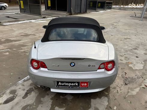 BMW Z4 2004 серый - фото 9