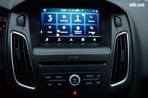 Ford Focus 2014 красный - фото 11