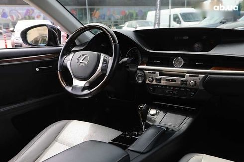 Lexus ES 2015 - фото 11