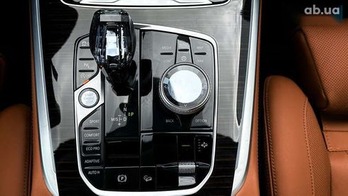 BMW X7 2021 - фото 21