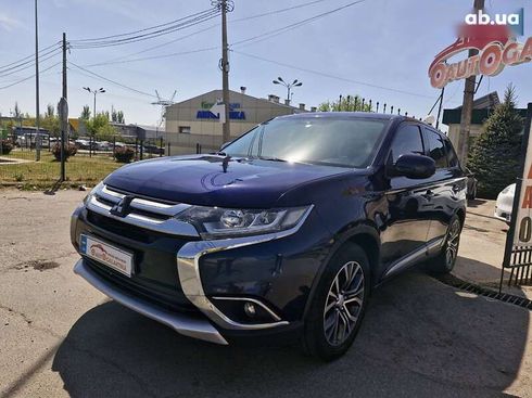 Mitsubishi Outlander 2017 - фото 3