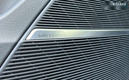 Audi Q8 2019 - фото 22