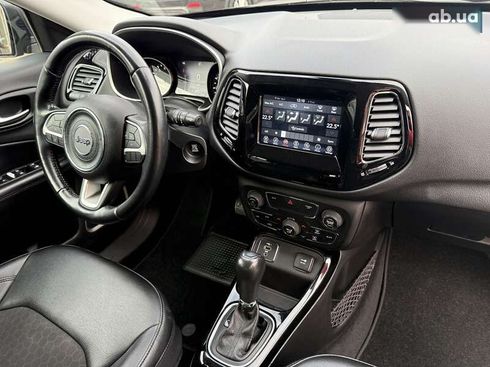 Jeep Compass 2021 - фото 24