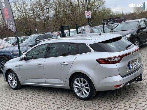 Renault Megane 2018 - фото 19