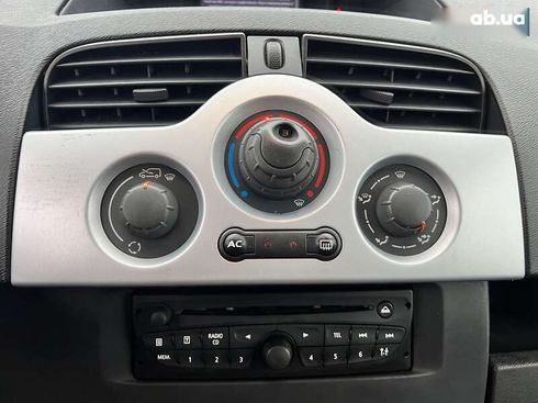 Renault Kangoo 2012 - фото 17