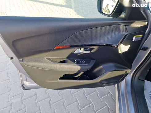 Peugeot 208 2021 - фото 17