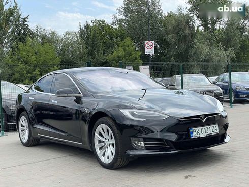 Tesla Model S 2018 - фото 9