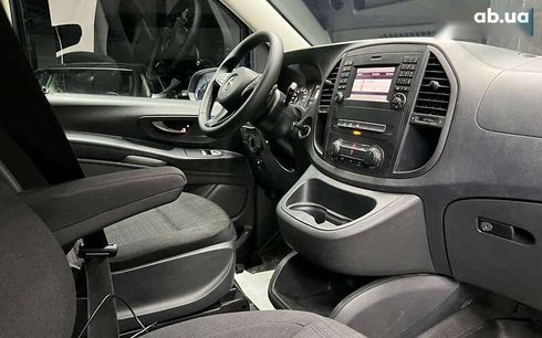 Mercedes-Benz V-Класс 2017 - фото 13