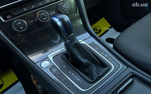 Volkswagen e-Golf 2017 - фото 17