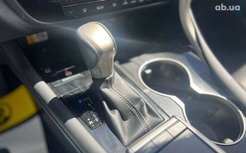 Lexus RX 2021 - фото 21