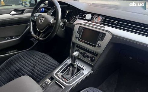 Volkswagen Passat 2015 - фото 16