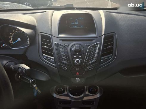 Ford Fiesta 2014 - фото 22