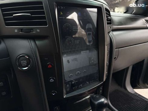Lexus LX 2008 - фото 19
