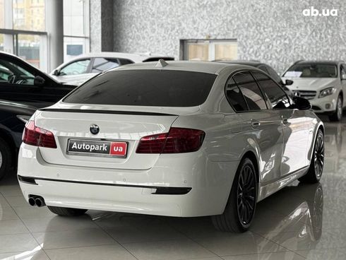 BMW 5 серия 2016 белый - фото 8