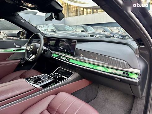 BMW 7 серия 2023 - фото 17