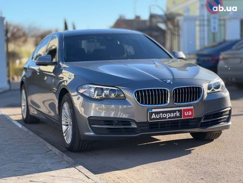 BMW 5 серия 2015 серый - фото 5