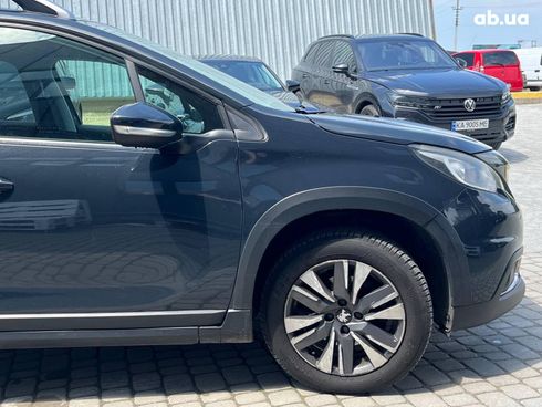 Peugeot 2008 2018 серый - фото 30