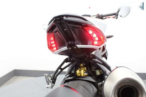 MV Agusta Brutale 2014 - фото 19