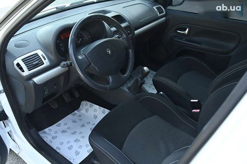 Renault Clio 2010 - фото 17