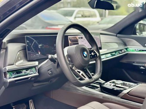 BMW 7 серия 2023 - фото 17