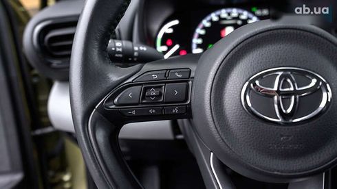Toyota Yaris Cross 2022 - фото 16