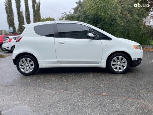 Mitsubishi Colt 2010 белый - фото 19