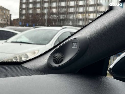 Toyota Camry 2021 - фото 30