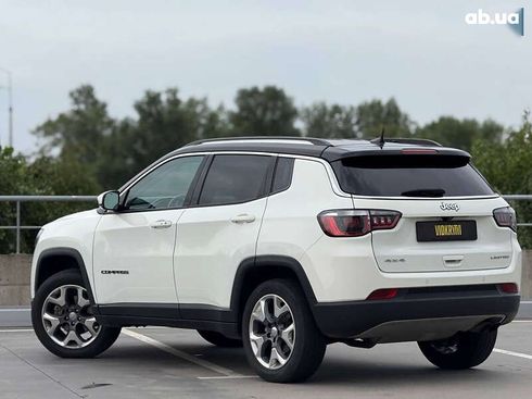 Jeep Compass 2020 - фото 13