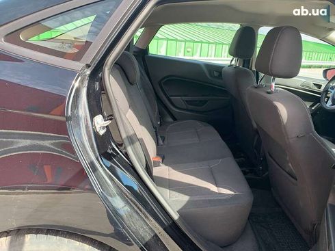 Ford Fiesta 2019 - фото 11