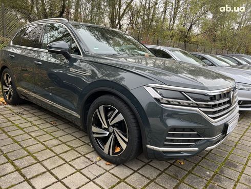 Volkswagen Touareg 2023 - фото 9