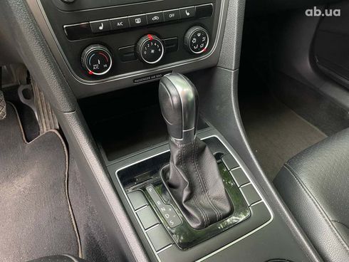 Volkswagen Passat 2014 серый - фото 20