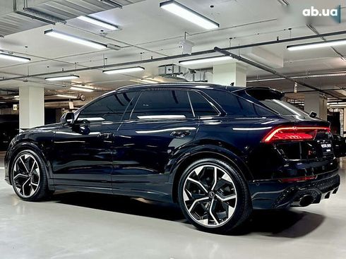 Audi RS Q8 2020 - фото 27