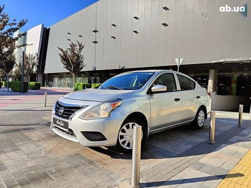 Nissan Versa 2016 - фото 9
