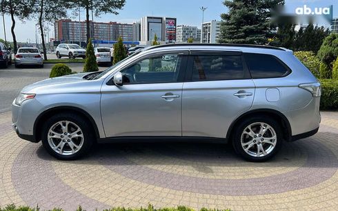 Mitsubishi Outlander 2015 - фото 4