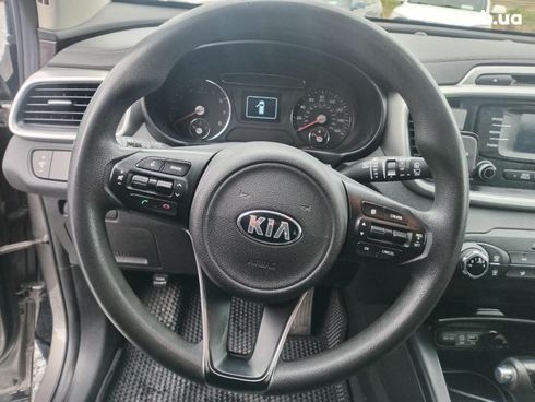 Kia Sorento 2015 серый - фото 14