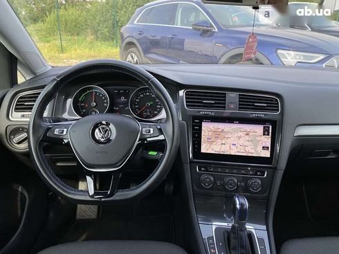 Volkswagen e-Golf 2019 - фото 21