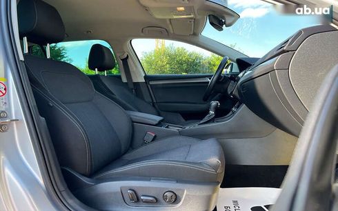 Skoda Superb 2020 - фото 9
