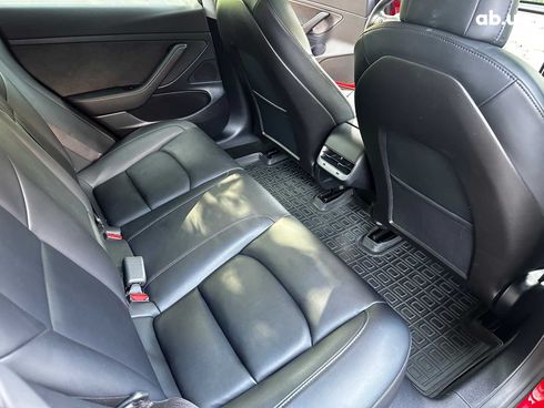 Tesla Model 3 2020 красный - фото 18