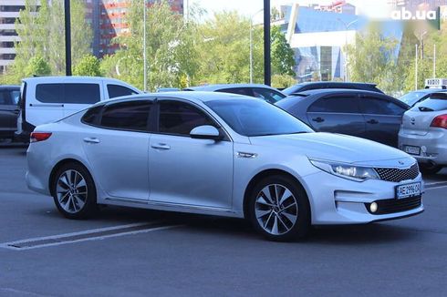 Kia K5 2016 - фото 5