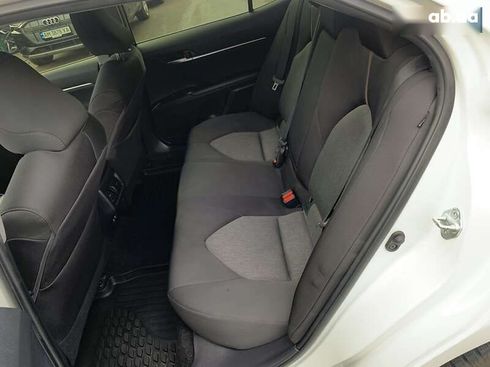 Toyota Camry 2019 - фото 27
