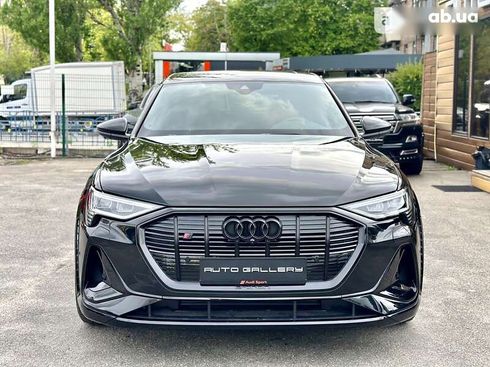 Audi e-tron S 2022 - фото 16