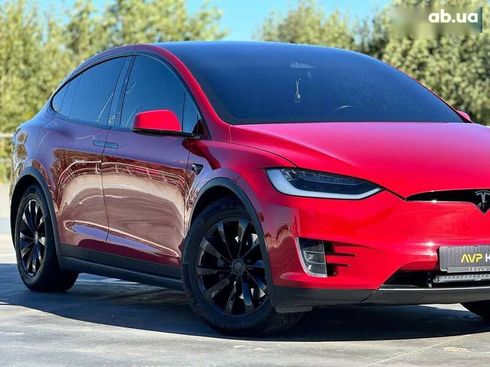 Tesla Model X 2019 - фото 19