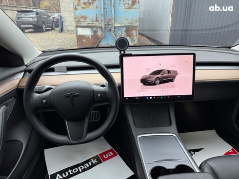 Tesla Model 3 2022 серый - фото 34