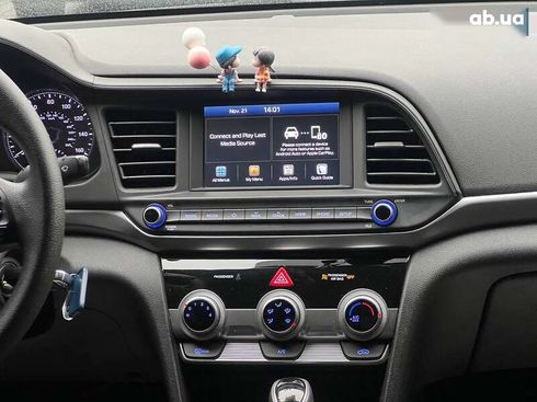 Hyundai Elantra 2019 - фото 13