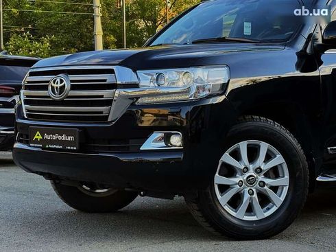 Toyota Land Cruiser 2019 - фото 6