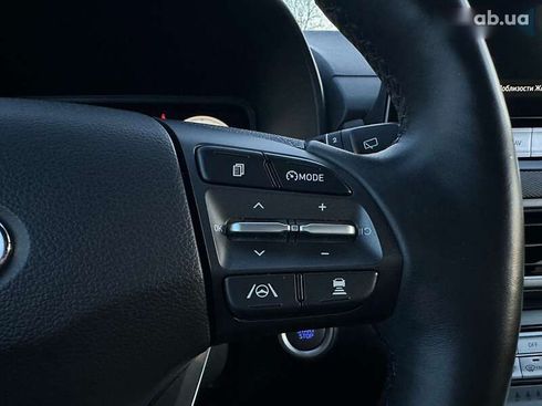 Hyundai Kona Electric 2022 - фото 11