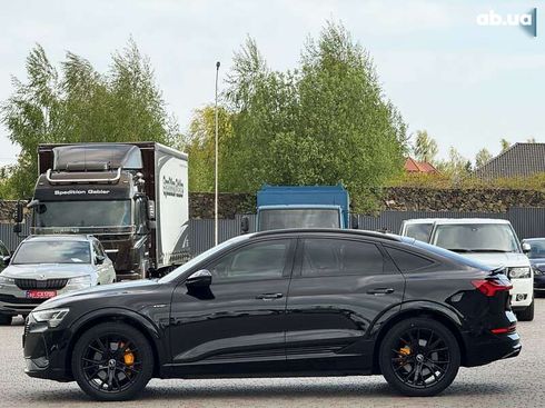 Audi E-Tron 2021 - фото 7